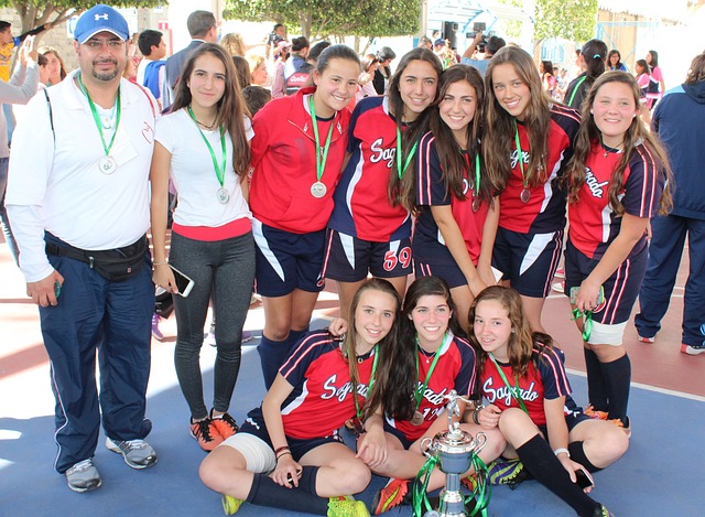 加拉塔萨雷队不满穆里尼奥“炮轰”土耳其裁判：将刑事控告并申诉这些种族主义言论.