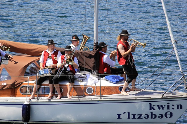 克雷桑赛后：大家都尽力想拿下3分，要把精力投入到接下来的比赛.